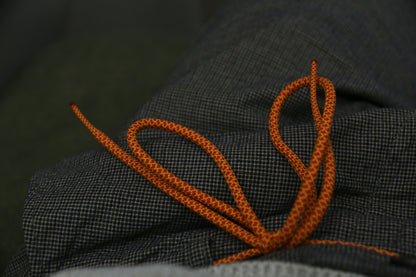 orange pipe fish lace